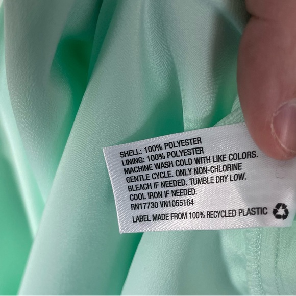 Tevolio Bridesmaid Dress - Picture 5 of 5